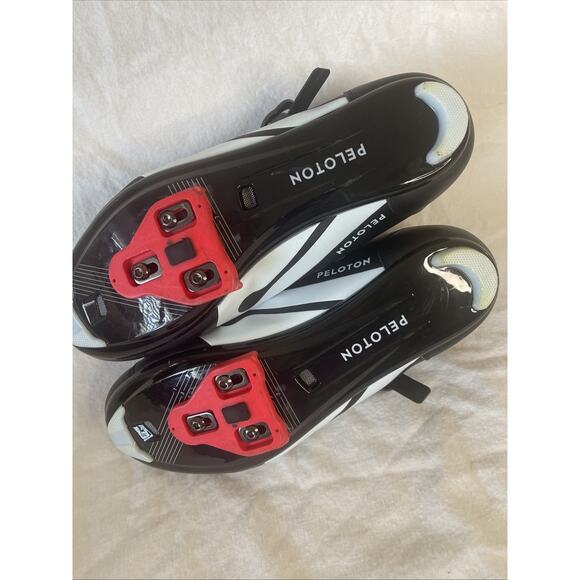Peloton Spin Cycle Shoes J-20 PL-SH-02 Sz 46 M 12-12.5 US Black Red With Cleats - Picture 6 of 6